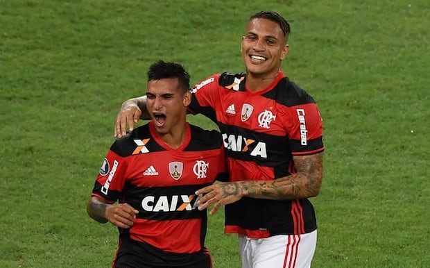Paolo Guerrero con Miguel Trauco en Flamengo, en 2017. (Foto: Difusión)